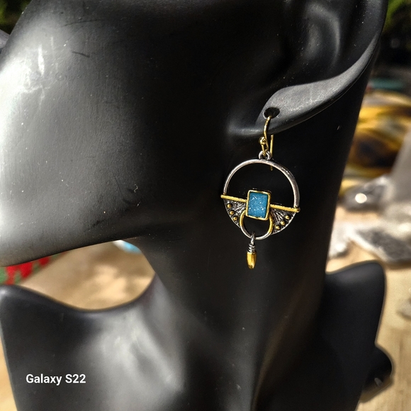 Modern Art Deco Bullet Inlaid Design Synthetic Blue Gems Drop Earrings NWT - Picture 1 of 8